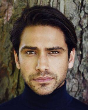 Luke Pasqualino.jpg